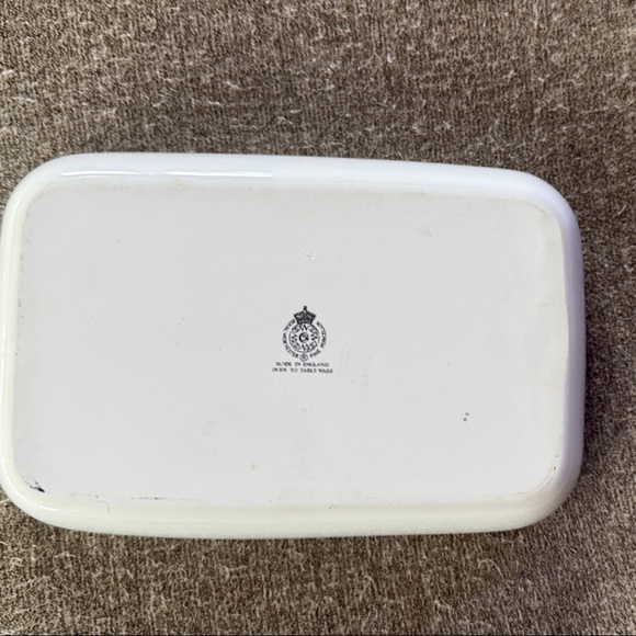 Evesham Gold Rectangular Dish - Picture 2 of 5